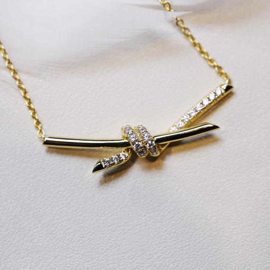 [Lume Jewelry]KNOT NECKLACE GOLD DIAMONDS
