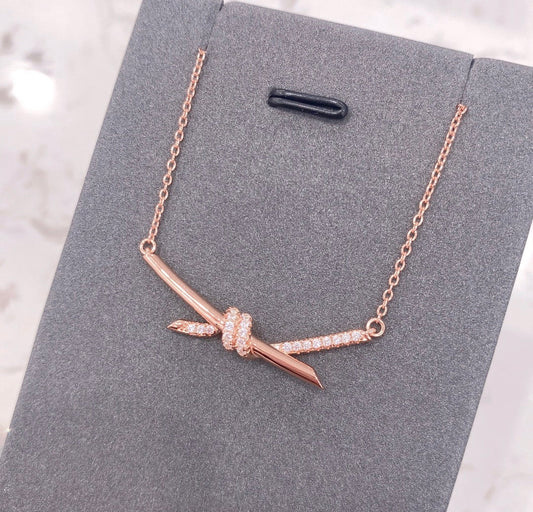 [Lume Jewelry]KNOT NECKLACE DIAMONDS