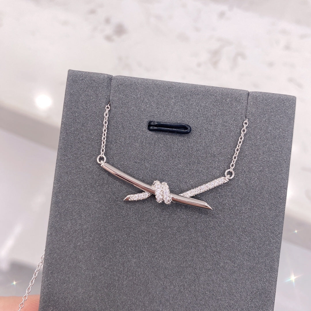 [Lume Jewelry]KNOT NECKLACE DIAMONDS