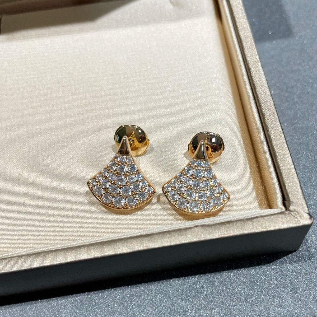 [Lume Jewelry]DREAM STUD EARRINGS DIAMOND