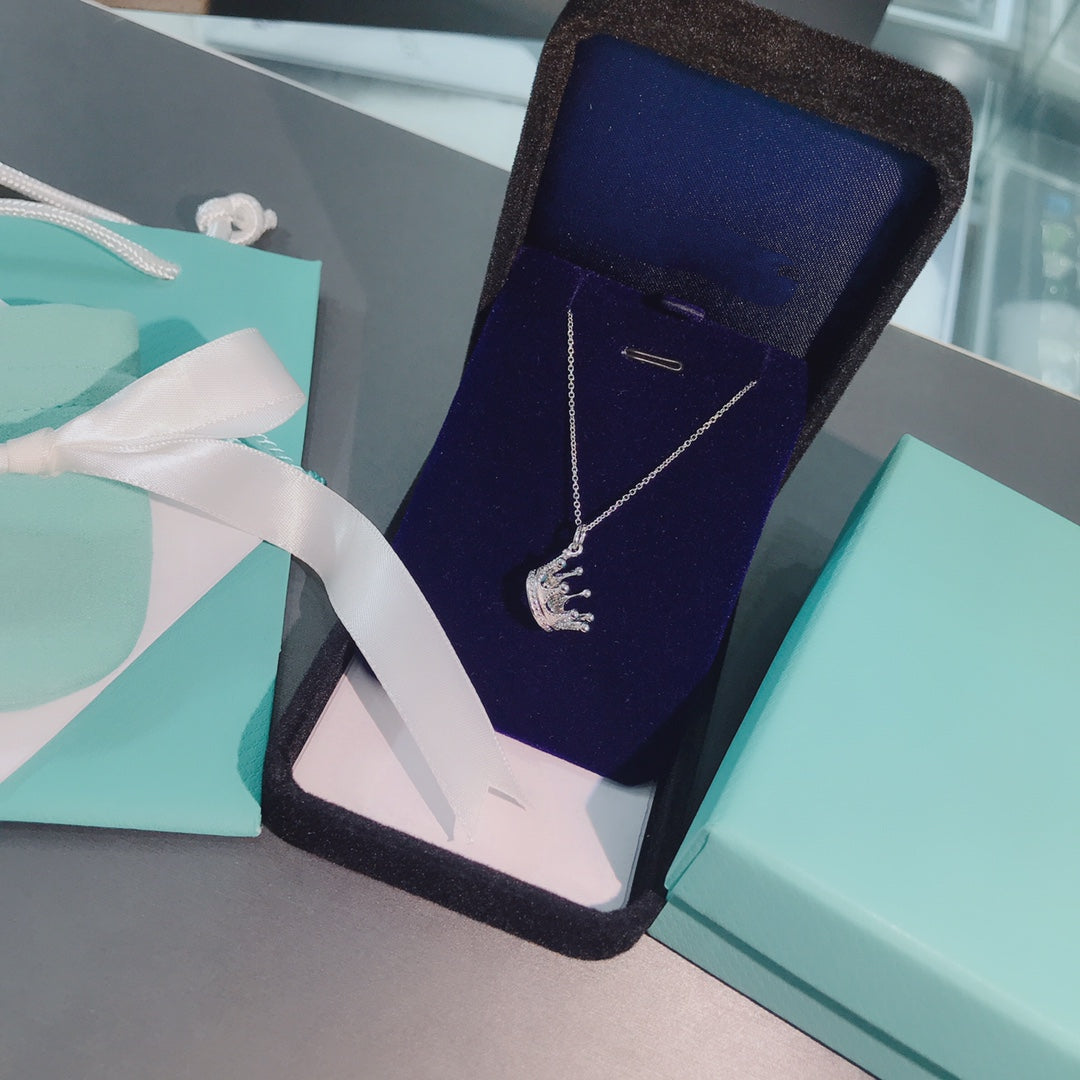[Lume Jewelry]CROWN PEDANT NECKLACE
