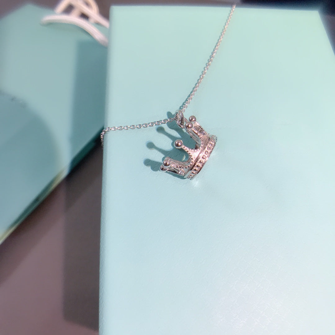 [Lume Jewelry]CROWN PEDANT NECKLACE