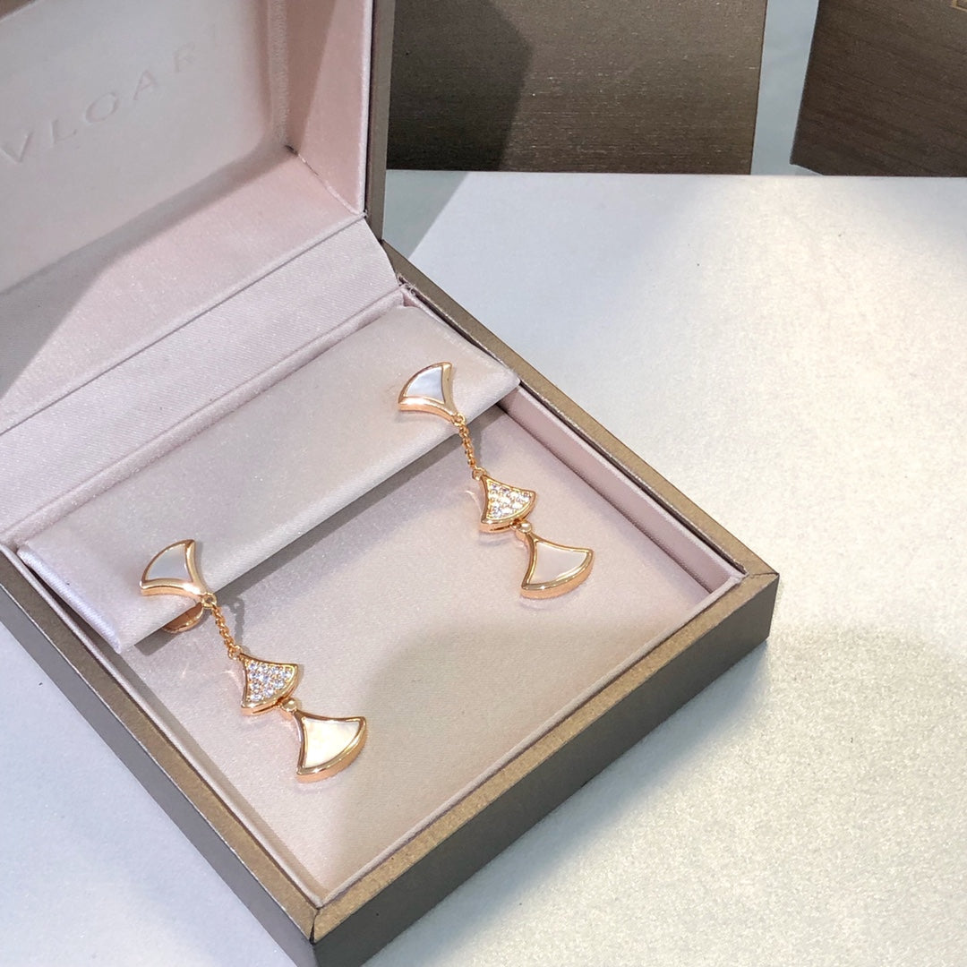 [Lume Jewelry]DREAM EARRINGS 3 MOTIFS DIAMOND MOP PINK GOLD