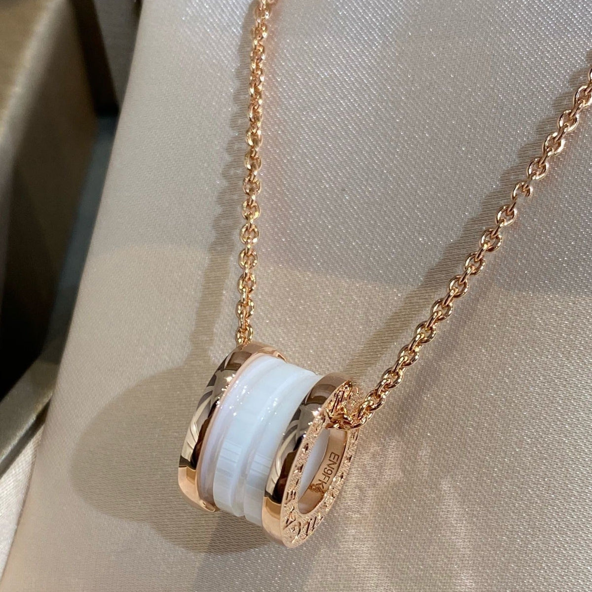 [Lume Jewelry]ZERO 1 WHITE CERAMIC PINK GOLD NECKLACE