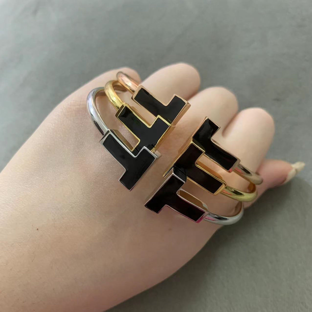 [Lume Jewelry]T WIDE ONYX OPEN BRACELET