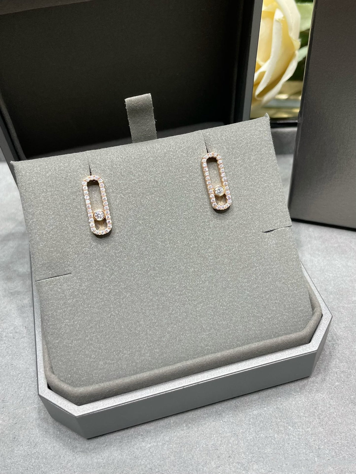 [Lume Jewelry]MOVE UNO STUD DIAMOND PAVED EARRINGS