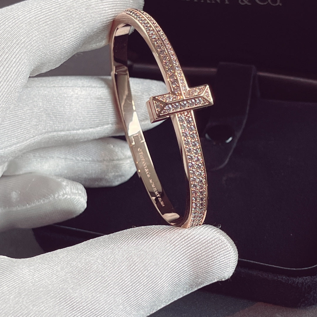 [Lume Jewelry]T1 WIDE HINGED BANGLE DIAMOND PAVED BRACELET