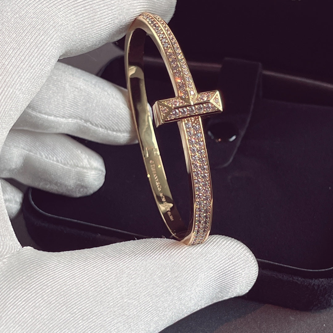 [Lume Jewelry]T1 WIDE HINGED BANGLE DIAMOND PAVED BRACELET