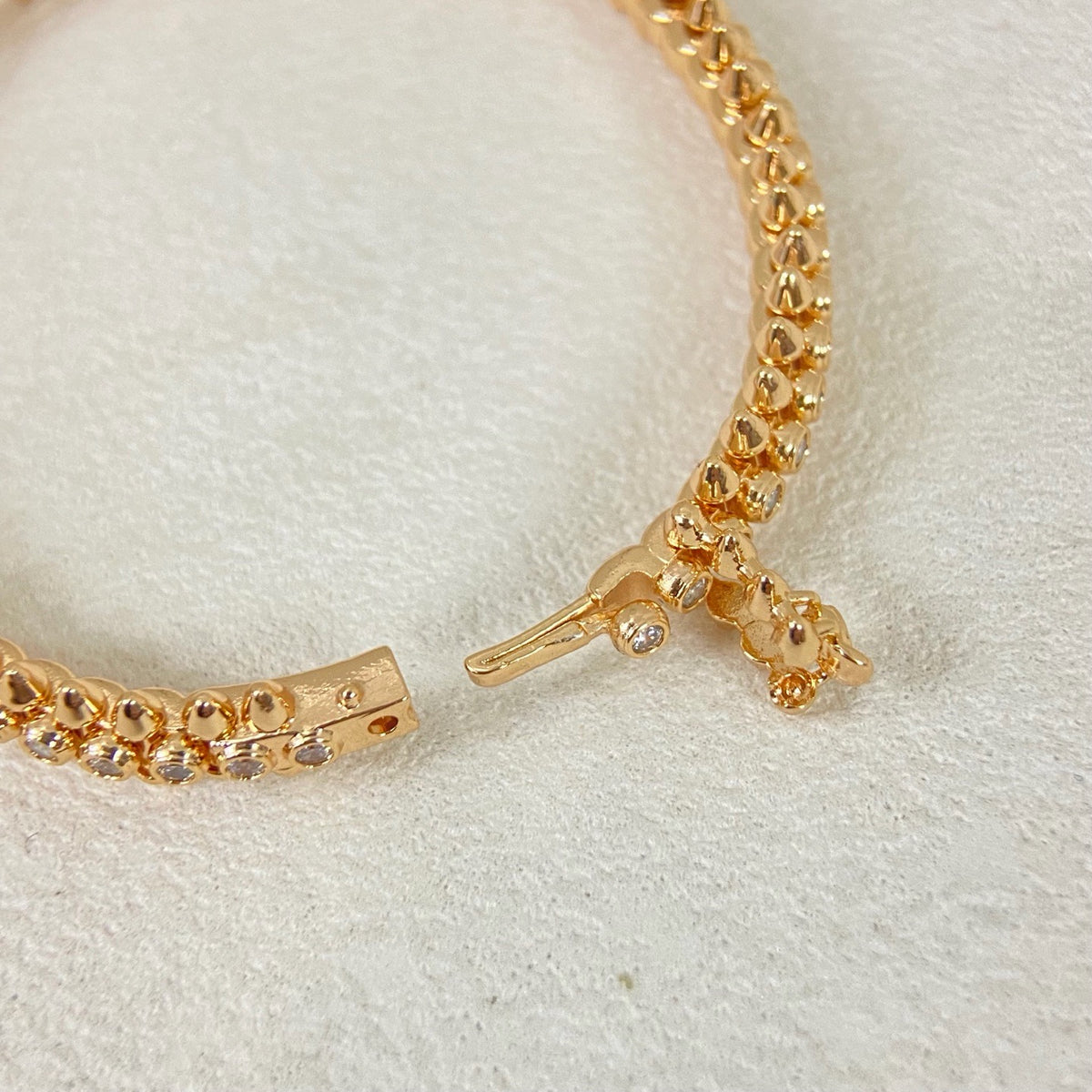 ¡®Lume Jewelry¡¯CLASH Studded Diamond Bracelet