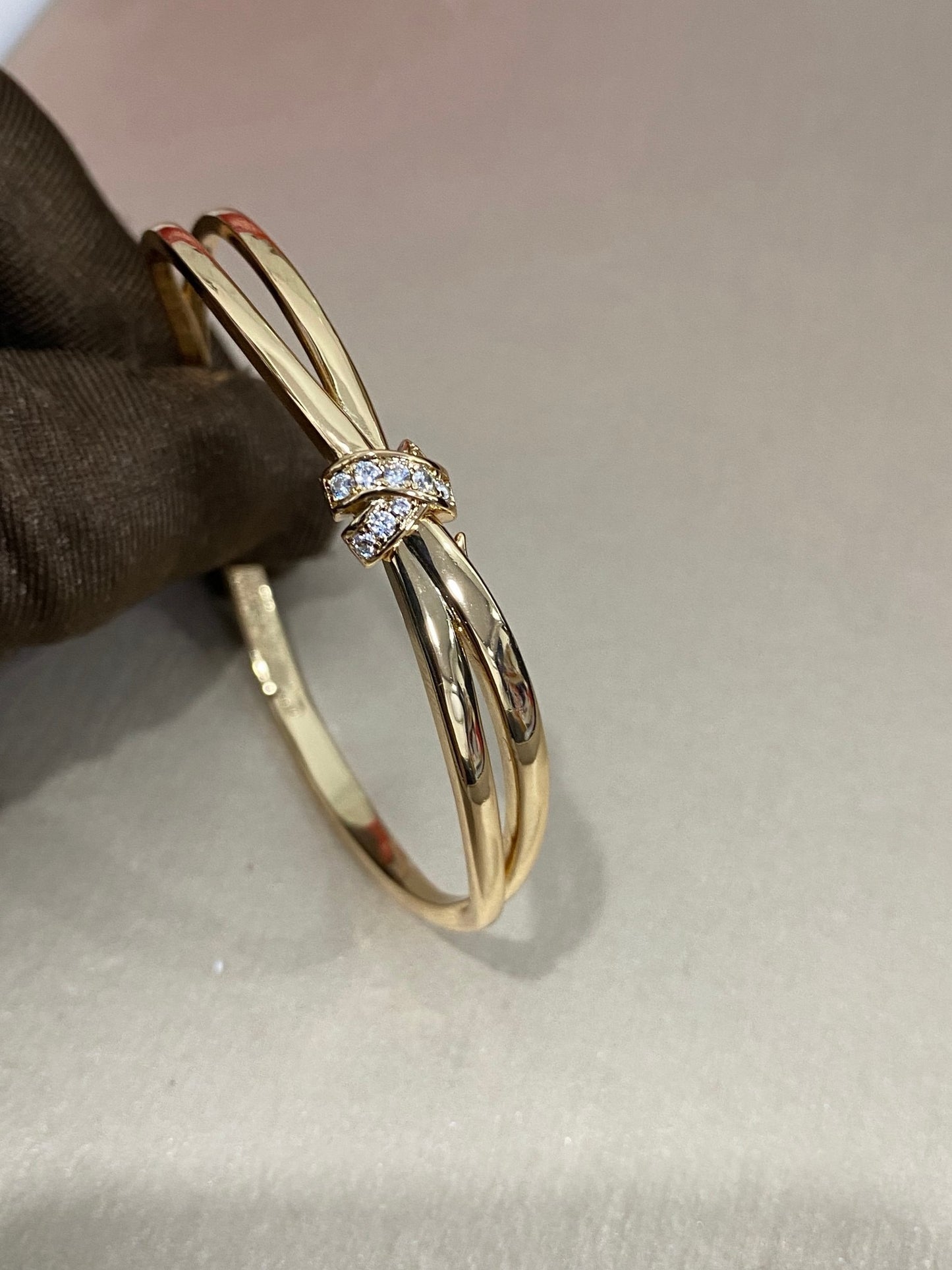 ¡®Lume Jewelry¡¯Liens Séduction Bracelet | Diamond Twisted Knot Bangle