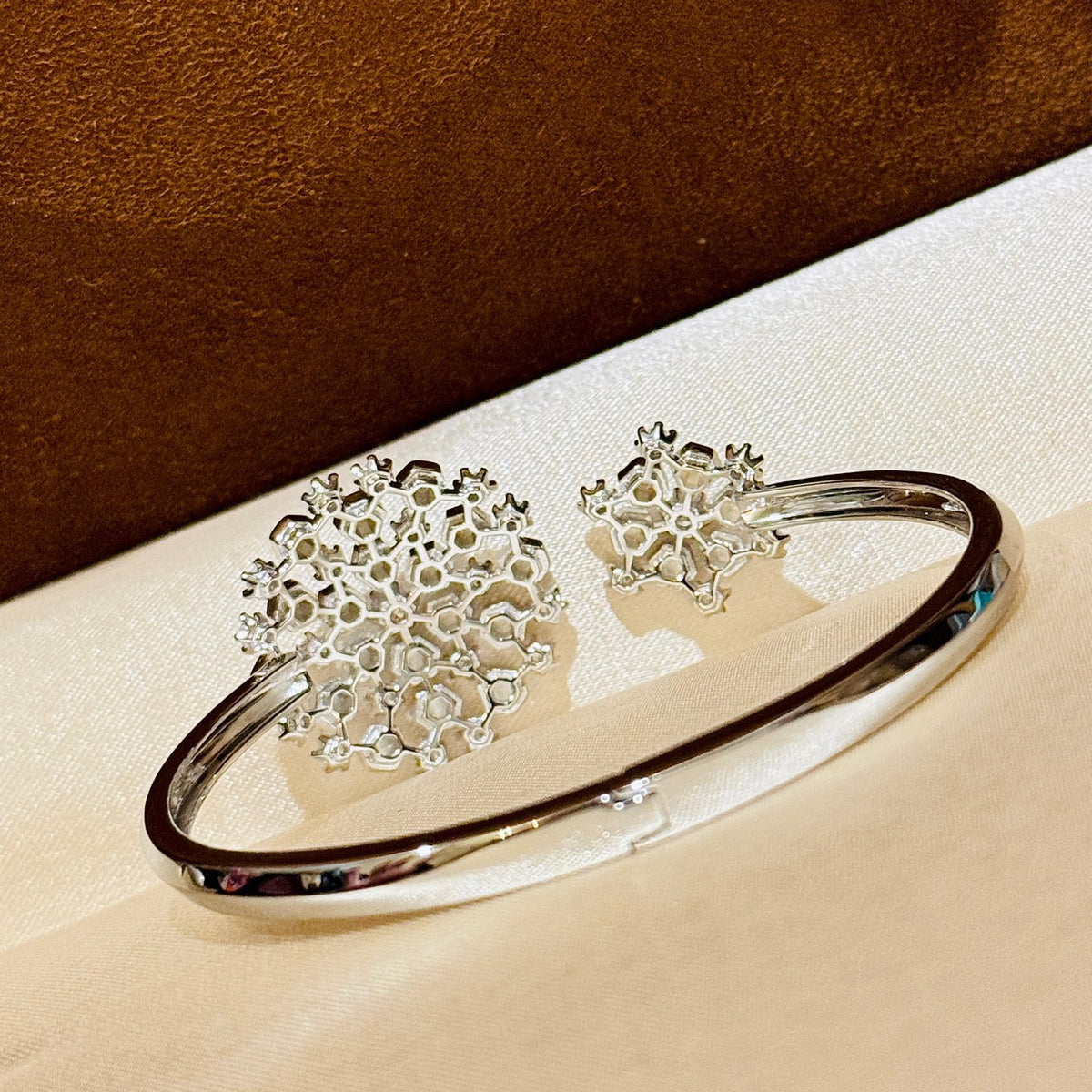 ¡®Lume Jewelry¡¯ Honeycomb Diamond Open Bangle