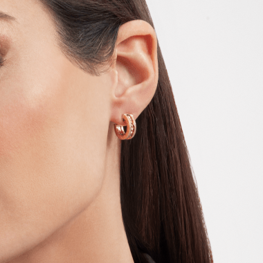 [Lume Jewelry]ZERO 1 ROCK GOLD EARRINGS WITH STUDDED SPIRAL AND PAVED DIAMONDS