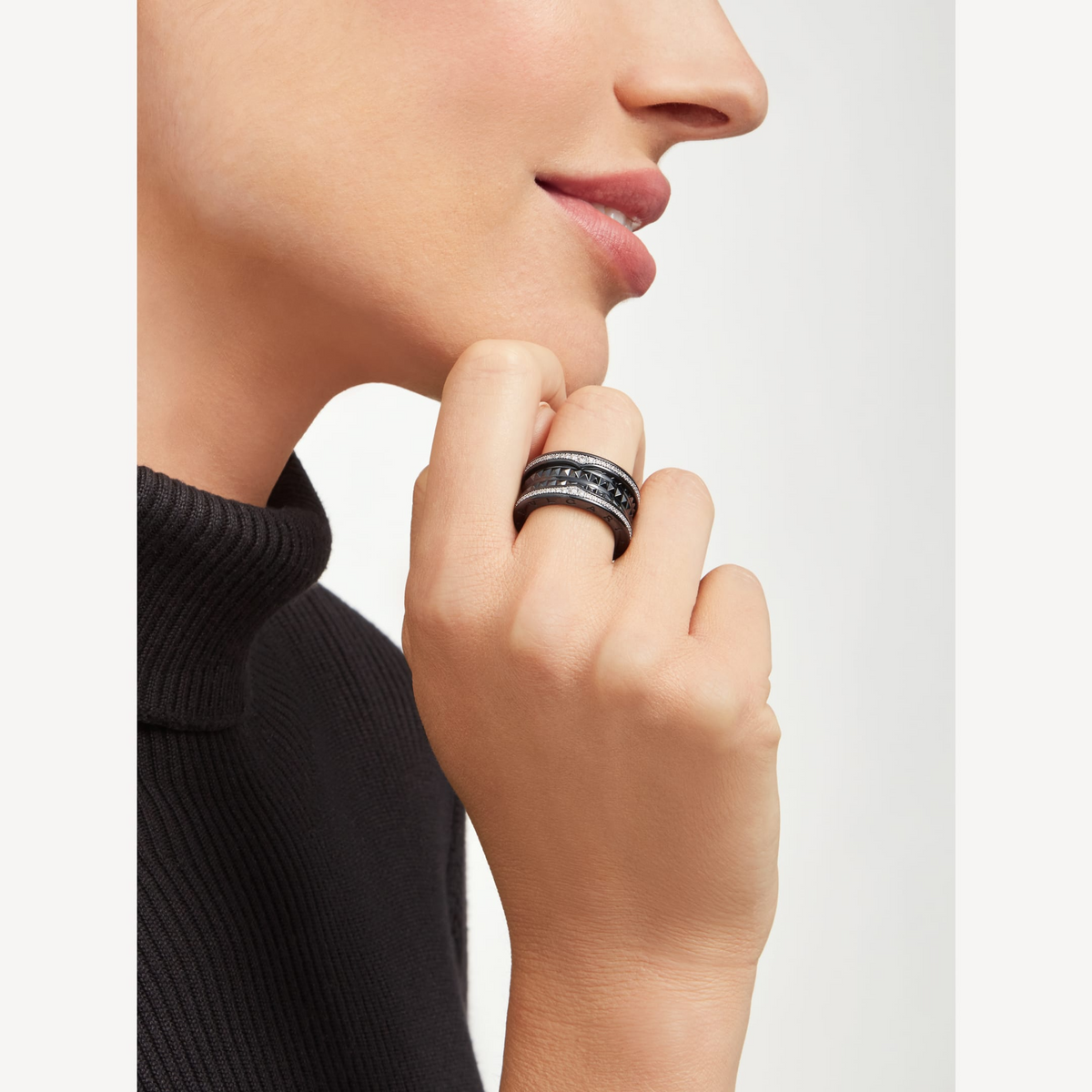 [Lume Jewelry]ZERO 1 ROCK FOUR-BAND BLACK CERAMIC WITH STUDDED SPIRAL AND PAVED DIAMONDS RING