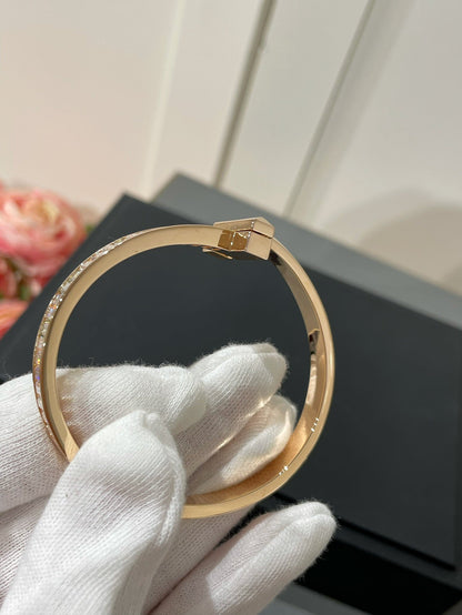 [Lume Jewelry]WIDE HINGED BANGLE PINK GOLD WITH BAGUETTE DIAMONDS