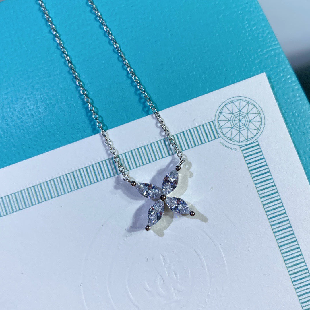 [Lume Jewelry]PLATINUM AND DIAMOND VICTORIA PENDANT NECKLACE