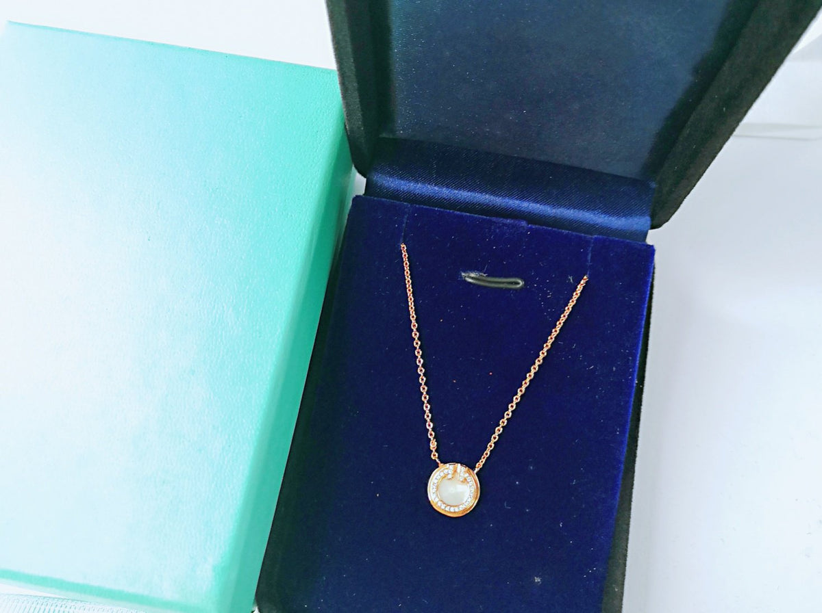 [Lume Jewelry]DIAMOND AND MOTHER PEARL CIRCLE NECKLACE PENDANT