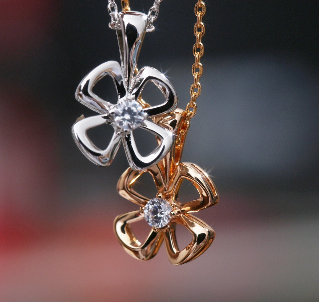 [Lume Jewelry]FIOREVER NECKLACE DIAMOND CENTER